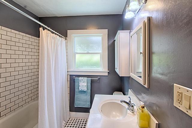 144 Van Ness Avenue, Santa Cruz CA: https://media.crmls.org/mediaz/7cae8c4f-e477-467b-b431-42bc34ff4b27.jpg