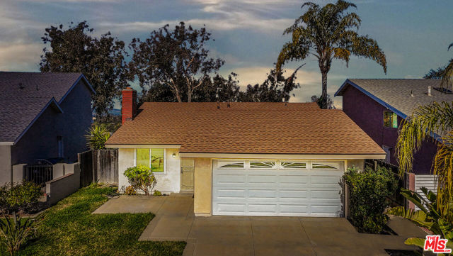 23061 Via San Gabriel, Mission Viejo CA: https://media.crmls.org/mediaz/7caee745-5705-443d-9764-948d5bdc5839.jpg