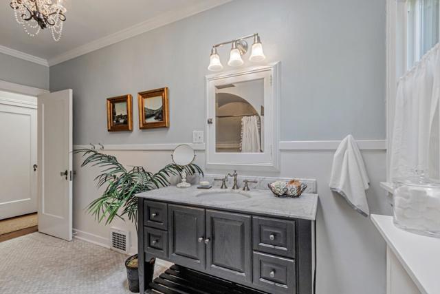 575 S 14th Street, San Jose CA: https://media.crmls.org/mediaz/7caf6476-10ab-4f1e-9397-d0a32f54312b.jpg
