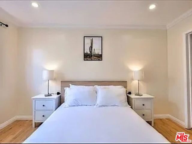 1028 12th Street, Santa Monica CA: https://media.crmls.org/mediaz/7caf7f56-8e15-469a-a26d-10525e315c1e.jpg