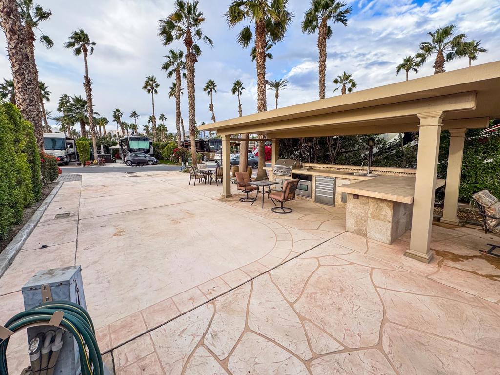 MLS #219132454DA image #1
