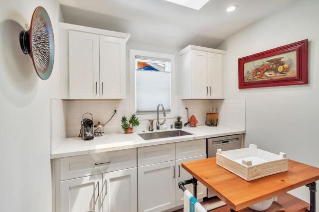 131 Carmel Avenue, Pacifica CA: https://media.crmls.org/mediaz/7cb28b85-b585-495d-8f2e-fb5e95f48a4d.jpg