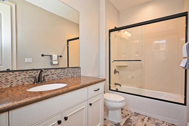 3009 Drysdale St, Danville CA: https://media.crmls.org/mediaz/7cb28d7a-9faf-43b8-90e6-30e9d5e8f5ce.jpg