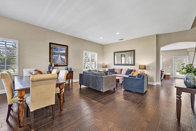 Detail Gallery Image 5 of 54 For 1463 Belmont Park Rd, Oceanside,  CA 92057 - 5 Beds | 3 Baths