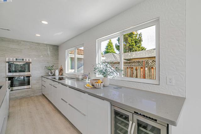 5324 Selma Ave, Fremont CA: https://media.crmls.org/mediaz/7cb4eafd-2db2-4f48-af01-ecc5b66b94b9.jpg