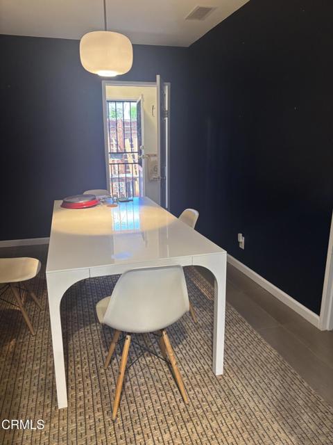 Detail Gallery Image 3 of 6 For 4517 Amber Pl, Los Angeles,  CA 90032 - 3 Beds | 2 Baths