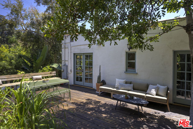 2961 Effie Street, Los Angeles CA: https://media.crmls.org/mediaz/7cb73cb4-e6da-4782-8598-9de77bc60eec.jpg