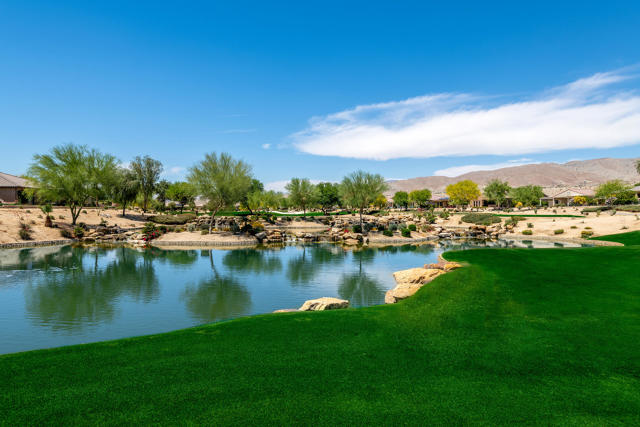 39007 Camino Orquesta, Indio CA: https://media.crmls.org/mediaz/7cb7d079-6734-4d0f-90c7-c97e3e6860c9.jpg