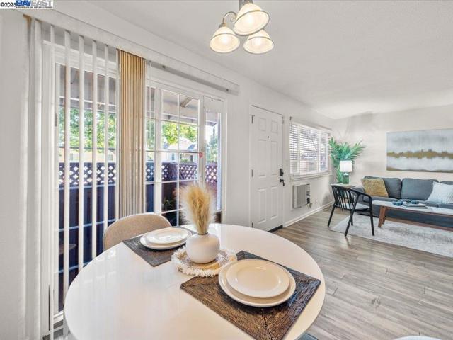 700 Fargo, San Leandro CA: https://media.crmls.org/mediaz/7cb814d6-3ab6-4ab5-9f31-693cb0c25895.jpg