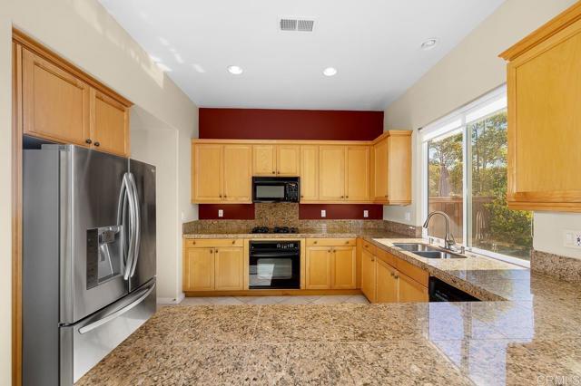 Detail Gallery Image 10 of 28 For 4175 Misty Ridge, San Diego,  CA 92130 - 4 Beds | 2/1 Baths