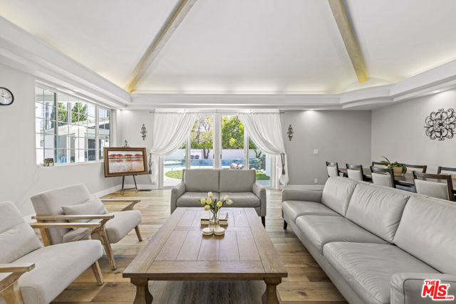 8944 Enfield Avenue, Sherwood Forest CA: https://media.crmls.org/mediaz/7cba7c7f-7dcf-41ab-9520-3a8a7afe495b.jpg