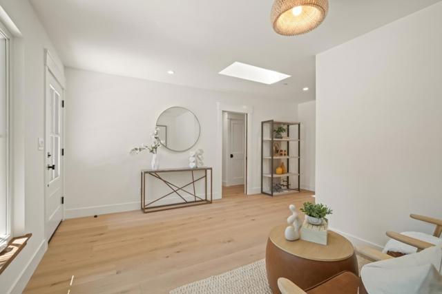 911 Peggy Lane, Menlo Park CA: https://media.crmls.org/mediaz/7cbaed9d-e2d9-4be7-a57a-367435d22cf1.jpg