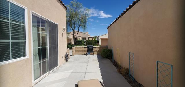 47825 Endless Sky, La Quinta CA: https://media.crmls.org/mediaz/7cbc30a5-7220-41dc-8820-1d04a72de846.jpg