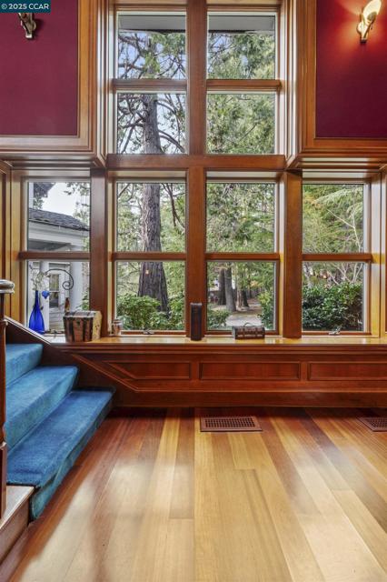 11417 Red Dog Rd, Nevada City CA: https://media.crmls.org/mediaz/7cbc8fb7-2003-48a1-ac43-01a18a4c0c9a.jpg