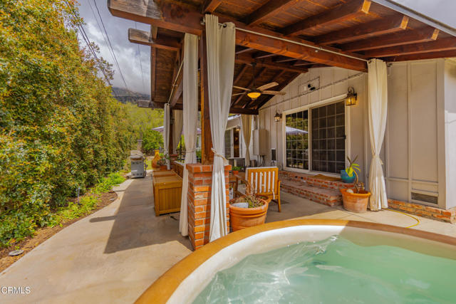 1009 Grandview Avenue, Ojai CA: https://media.crmls.org/mediaz/7cbe42e3-e895-4d40-8d54-a6d2ee29be7d.jpg
