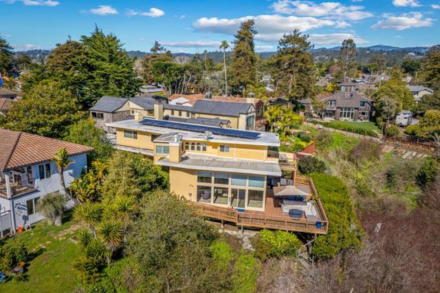 346 Kingsbury Drive, Aptos CA: https://media.crmls.org/mediaz/7cbf2c66-d99c-4cac-a660-71c9ce55aa43.jpg