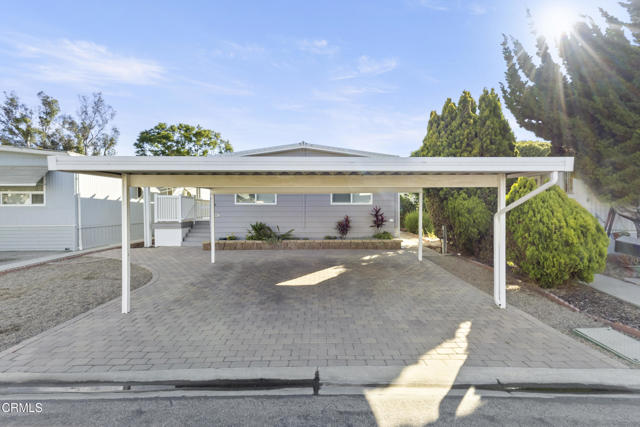 Detail Gallery Image 2 of 29 For 180 Camelia Way #180,  Ventura,  CA 93004 - 2 Beds | 2 Baths