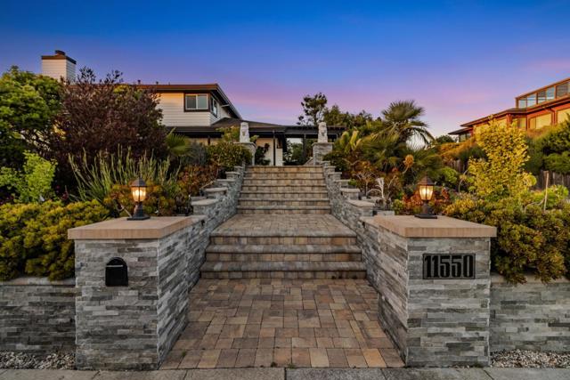 11550 Skyline Boulevard, Oakland CA: https://media.crmls.org/mediaz/7cc0d967-4887-4603-a05b-b748d4f2d50e.jpg