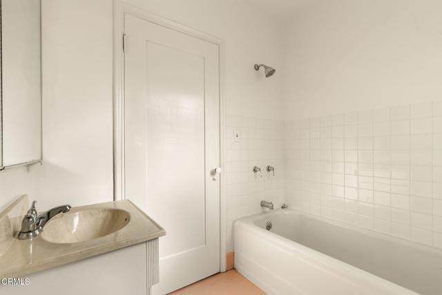 Detail Gallery Image 21 of 38 For 940 Cornell Rd, Pasadena,  CA 91106 - 3 Beds | 2 Baths