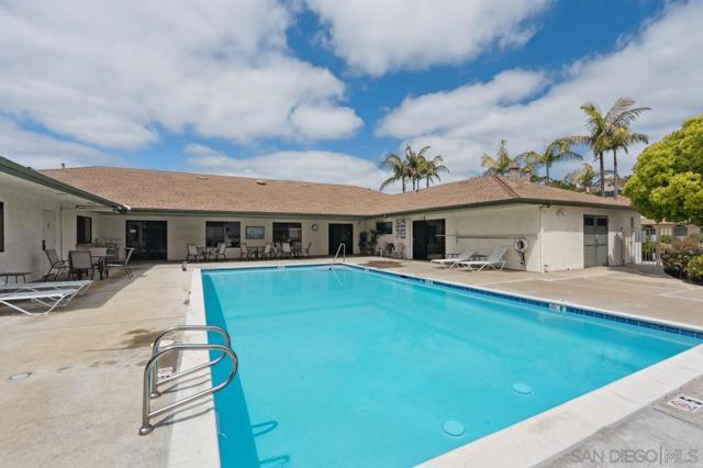 1831 Nova Gln, Escondido CA: https://media.crmls.org/mediaz/7cc2fdf1-47c3-418c-bb11-a1798d8a28ae.jpg