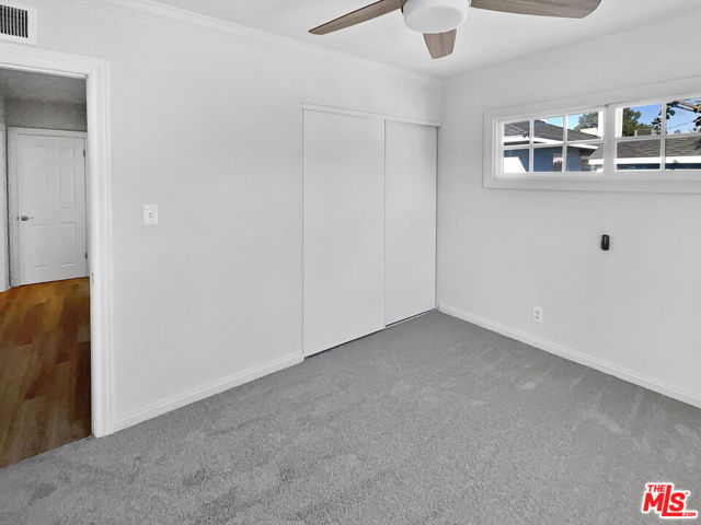 7706 Independence Avenue photo 24
