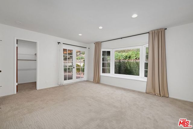 5942 Paseo Canyon Drive, Malibu CA: https://media.crmls.org/mediaz/7cc36f9b-06ce-4ec4-8090-8ce0c50641dd.jpg