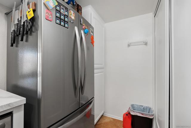 9342 Twin Trails Drive, San Diego CA: https://media.crmls.org/mediaz/7cc3a2fb-2756-4747-a442-f0a266ba07bf.jpg