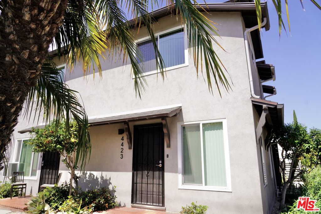 4423 Cahuenga Boulevard