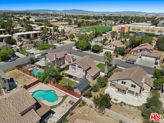 3228 Rollingridge Avenue, Palmdale CA: https://media.crmls.org/mediaz/7cc3e5ec-7b02-45ae-8ca9-80a8eea36a6d.jpg