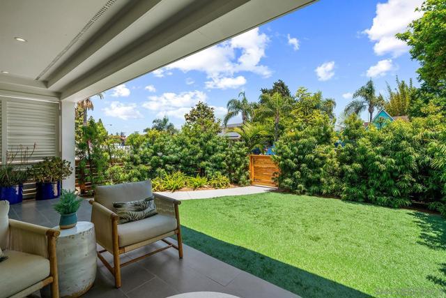 924 D Avenue, Coronado CA: https://media.crmls.org/mediaz/7cc494a0-4d83-410f-ad32-18283993abe7.jpg