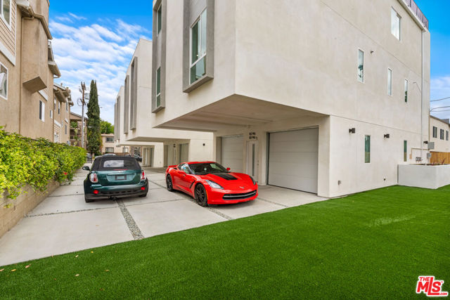 10742 Hortense Street, North Hollywood CA: https://media.crmls.org/mediaz/7cc50c14-b513-4b68-919d-85a4a23a208e.jpg