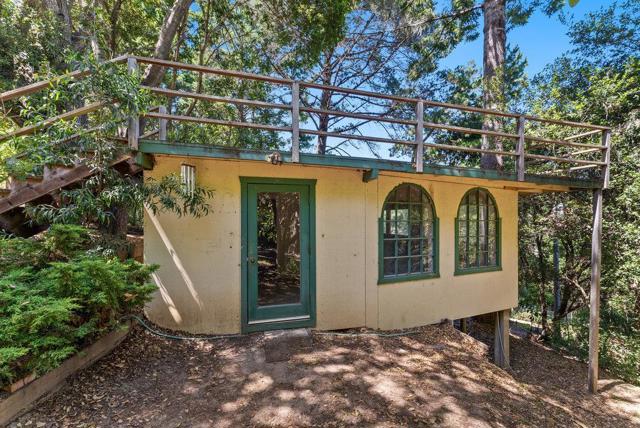 825 Skyward Drive, Aptos CA: https://media.crmls.org/mediaz/7cc59d3d-e1ae-4d50-85c2-cb692116e7aa.jpg
