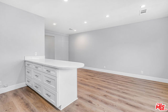 14139 Gault Street, Van Nuys CA: https://media.crmls.org/mediaz/7cc6549e-54bb-4262-80c3-329ead63a7b3.jpg