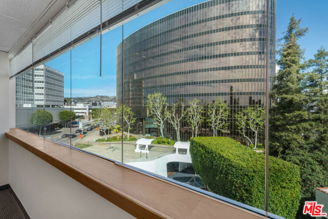  Commercial for Sale in Beverly Hills, California