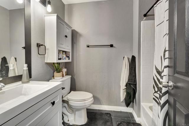 39820 Osprey Road, Murrieta CA: https://media.crmls.org/mediaz/7cc77a37-1cb2-4d3a-9f25-52325e684637.jpg