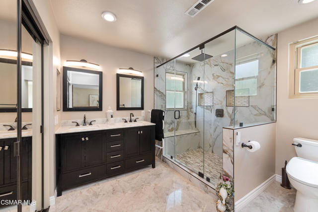 3961 Springtime Lane, Moorpark CA: https://media.crmls.org/mediaz/7cc78786-e975-46bc-8fc7-d550b5ea0f68.jpg