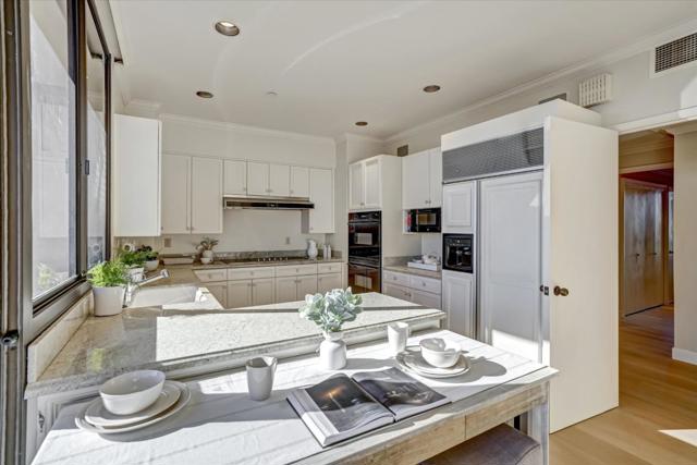 40 W 3rd Avenue, San Mateo CA: https://media.crmls.org/mediaz/7cc8436e-f854-48d4-a26f-91dce82dca42.jpg