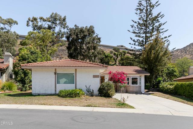 1069 Belleza Street, Camarillo CA: https://media.crmls.org/mediaz/7cc86247-586c-4e39-890e-4a565fad55ee.jpg