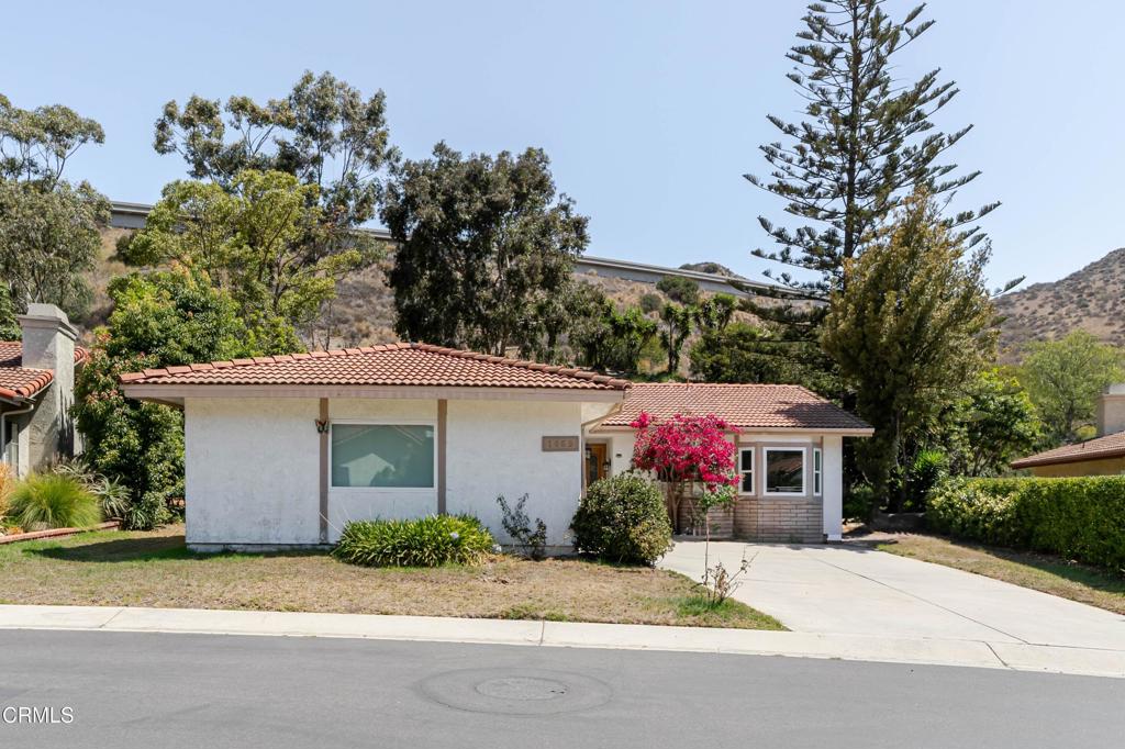 1069 Belleza Street