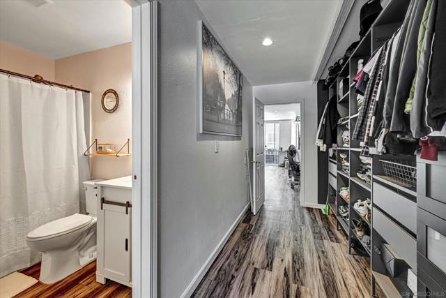 6333 Mount Ada, San Diego CA: https://media.crmls.org/mediaz/7cc8d1e5-78ac-4c76-9760-287267ff5a9f.jpg