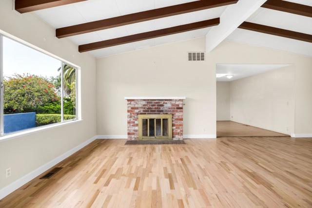 232 Peninsula Drive, Marina CA: https://media.crmls.org/mediaz/7cc93e65-36cd-4a6e-8fc2-de945a8cbd63.jpg