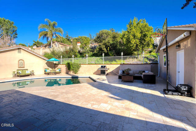 3547 Mevel Place, La Crescenta CA: https://media.crmls.org/mediaz/7cca773a-da9a-4292-b333-d814f9a40259.jpg