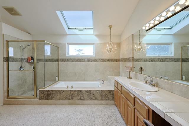 638 Margarita Ave, Coronado CA: https://media.crmls.org/mediaz/7ccabdaf-cb42-4bd2-be2d-3b3e5cc89be5.jpg