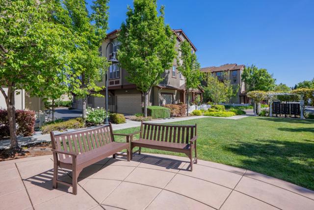 227 Peppermint Tree Terrace, Sunnyvale CA: https://media.crmls.org/mediaz/7ccb0aec-1a38-49cd-afd4-24c1c3b736da.jpg