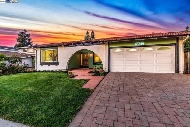 45548 Cherokee Ln, Fremont CA: https://media.crmls.org/mediaz/7ccb8c26-0cee-499c-a91b-1a4dc6fa8408.jpg