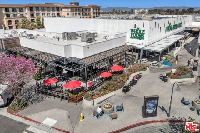12714 W Sea Spray Place, Playa Vista CA: https://media.crmls.org/mediaz/7ccbae55-3501-45cc-9412-2bc2b7200ec1.jpg