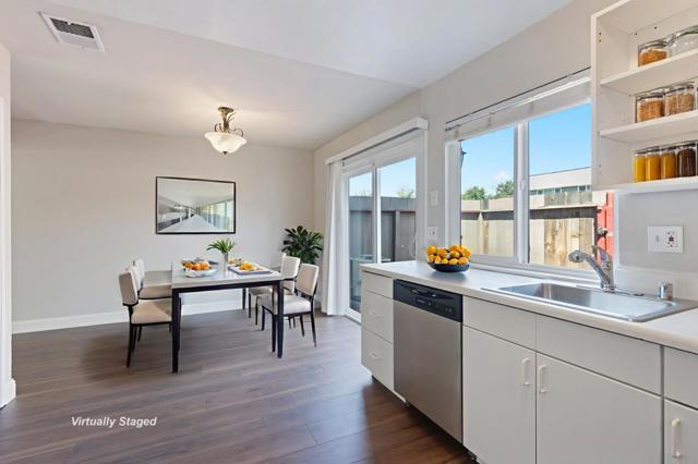 1810 Queen Victoria Way, San Jose CA: https://media.crmls.org/mediaz/7ccbc48f-136b-4ede-996d-91da3761a8a3.jpg