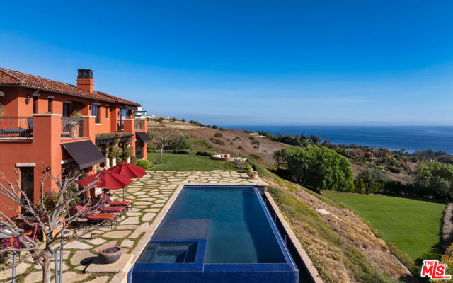 0 Murphy Way, Malibu CA: https://media.crmls.org/mediaz/7cccb91b-7b7d-44c3-970a-03c58b3bbc7e.jpg