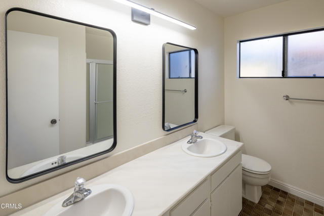 Detail Gallery Image 17 of 36 For 2414 Monaco Dr, Oxnard,  CA 93035 - 4 Beds | 2/1 Baths