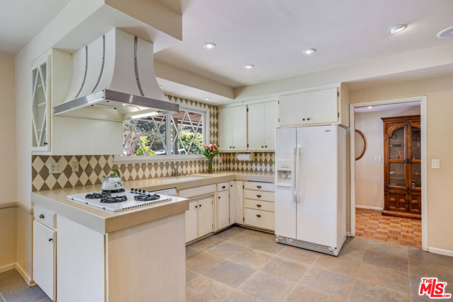 819 Jacon Way photo 8